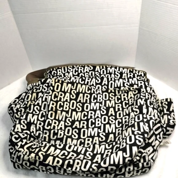 Marc By Marc Jacobs Olive Baby Bag - Picture 8 of 16